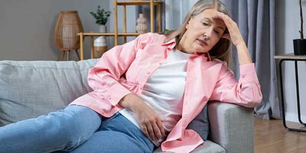 How to Manage Menopause Symptoms Naturally and Effectively